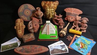 Image of contents in Mayans and Aztecs artefacts box